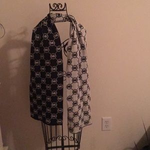 Michael Kors scarf